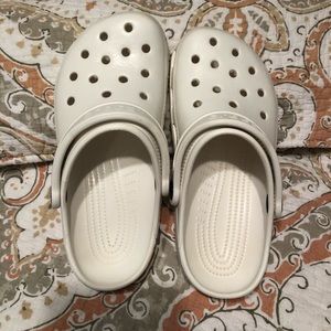 Women's White Crocs (Barely Worn)